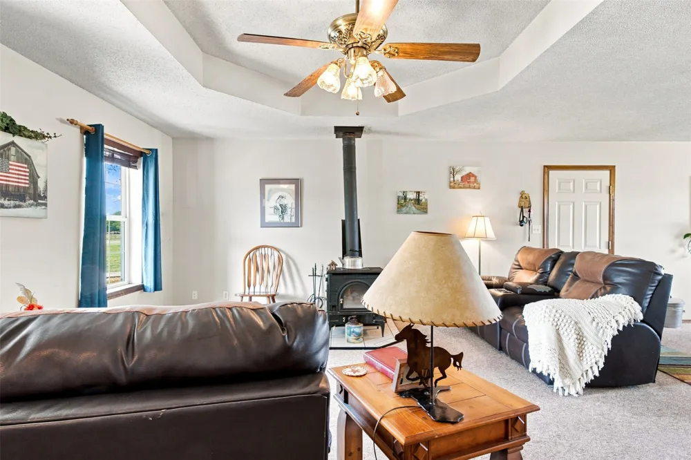 57420 E 140 Miami, OK 74354