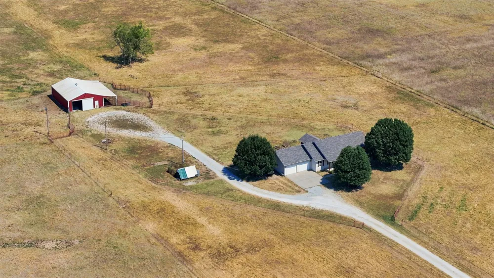 57420 E 140 Miami, OK 74354