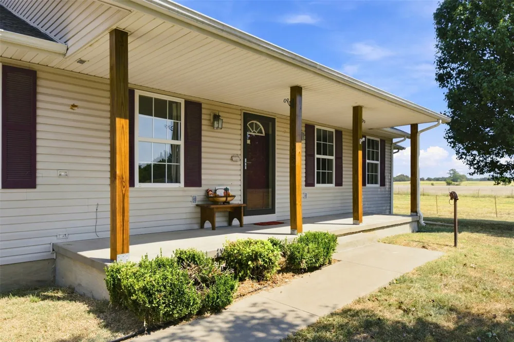 57420 E 140 Miami, OK 74354