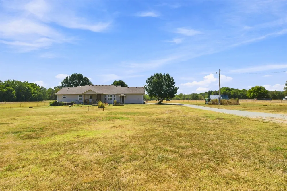 57420 E 140 Miami, OK 74354