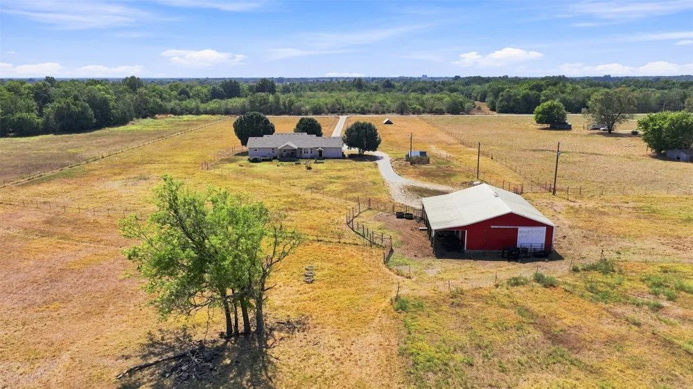 57420 E 140 Miami, OK 74354