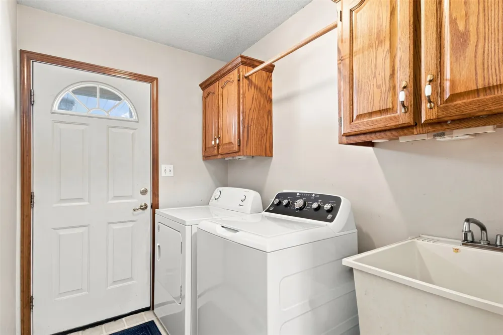 57420 E 140 Miami, OK 74354