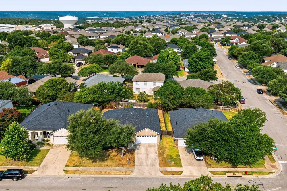 2111 Wheaton Trail Cedar Park, TX 78613