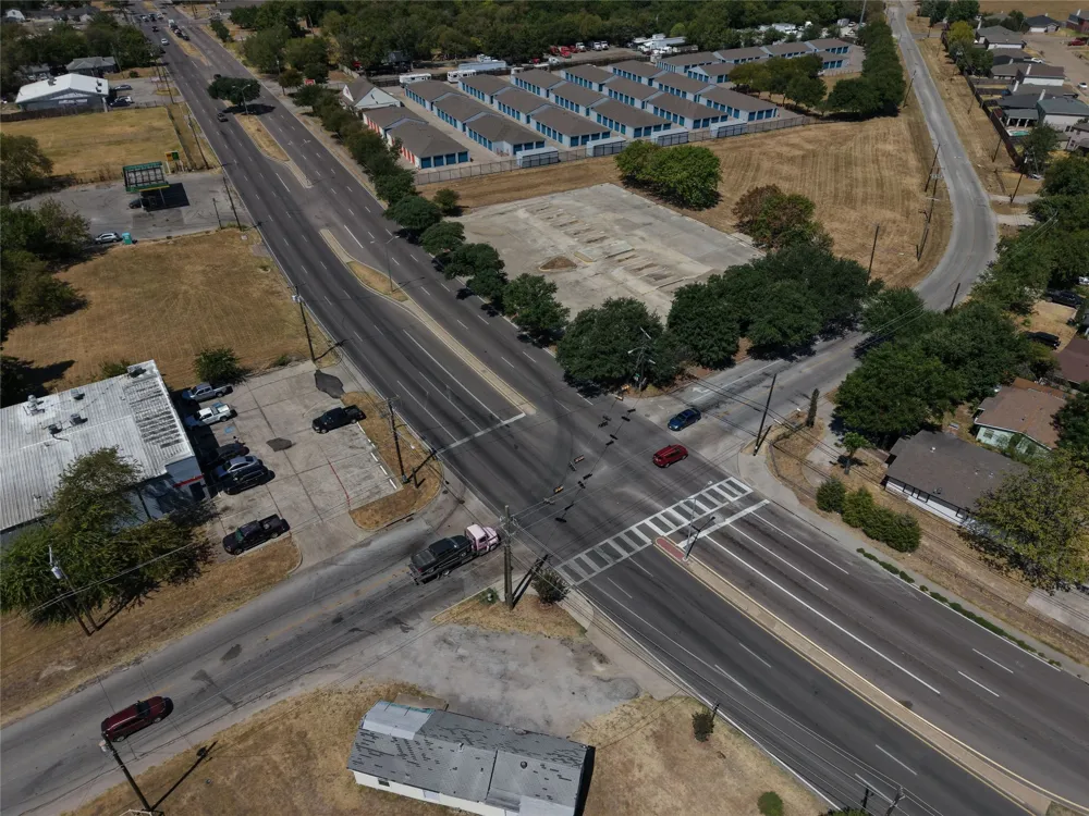 10349 Scyene Road Dallas, TX 75227