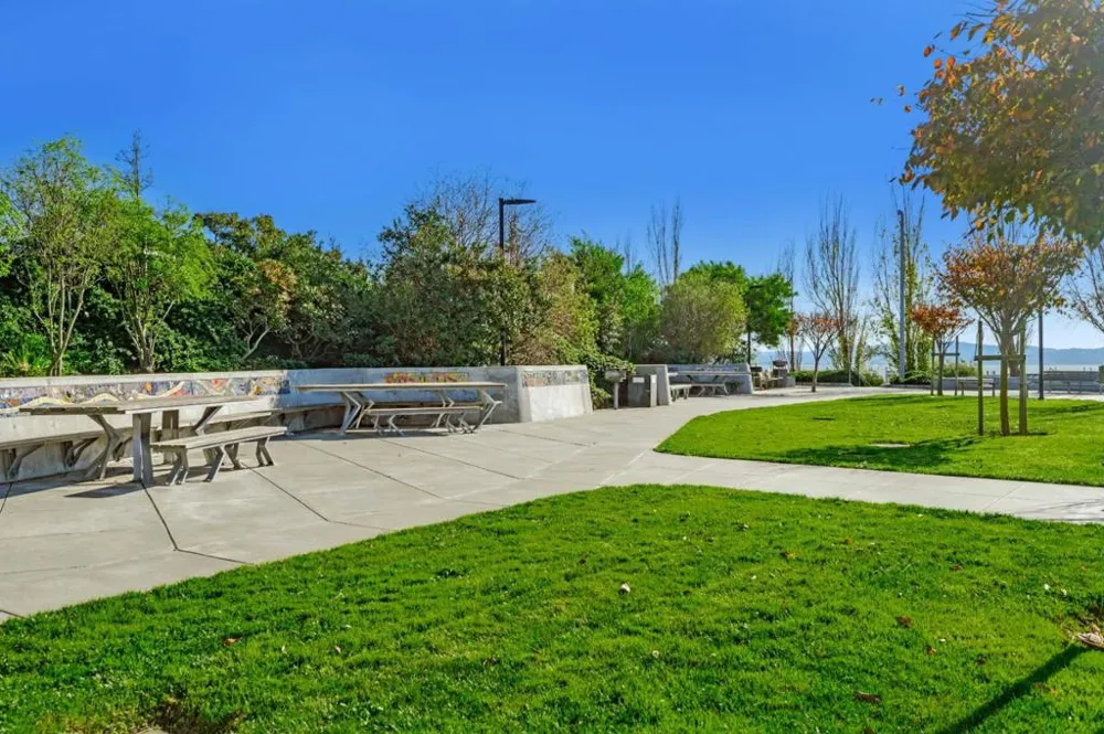 501 Hudson Avenue #304 San Francisco, CA 94124