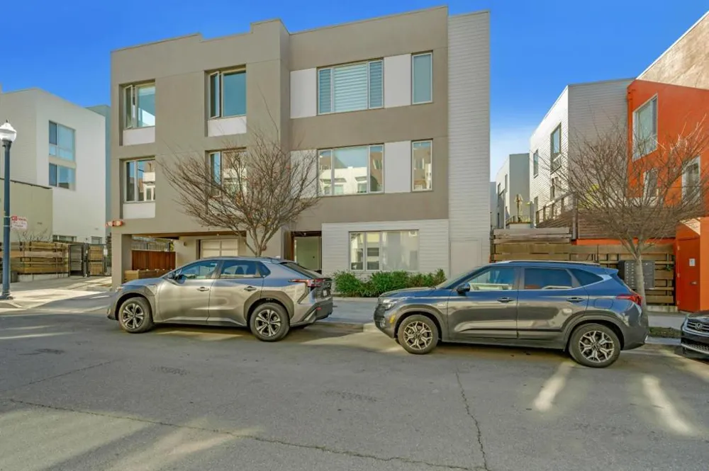 501 Hudson Avenue #304 San Francisco, CA 94124