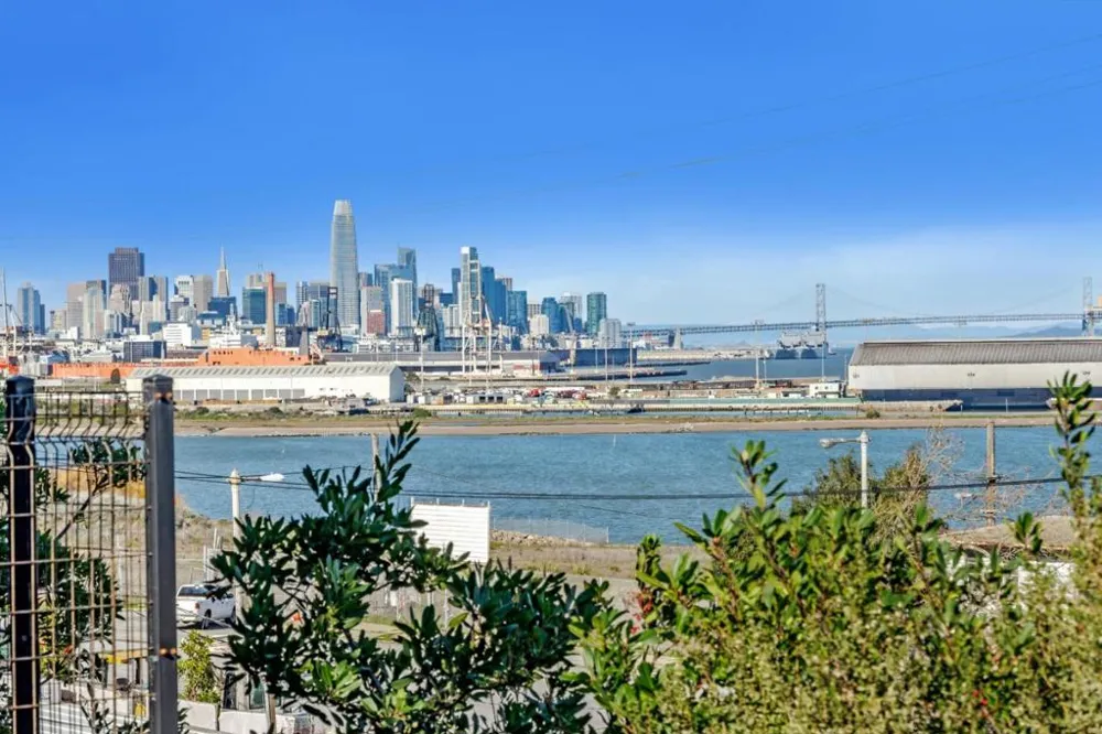 501 Hudson Avenue #304 San Francisco, CA 94124