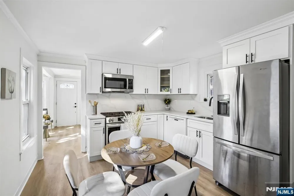 80 Glenwild Avenue Bloomingdale, NJ 07403