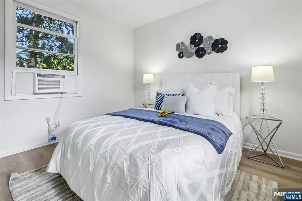 80 Glenwild Avenue Bloomingdale, NJ 07403