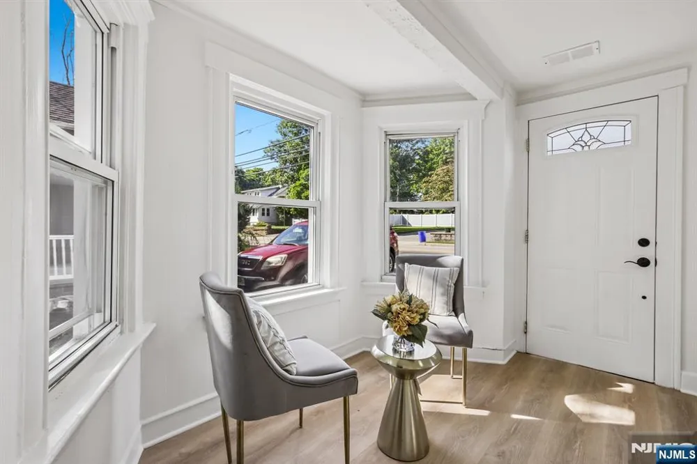 80 Glenwild Avenue Bloomingdale, NJ 07403
