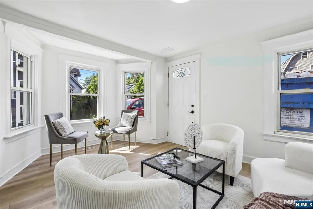 80 Glenwild Avenue Bloomingdale, NJ 07403