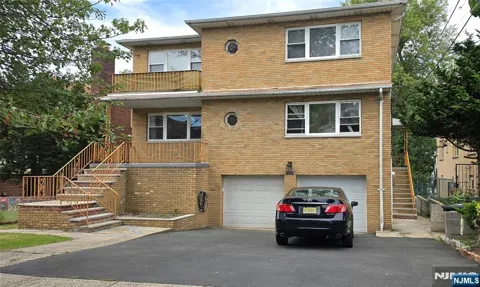 329 Highland Avenue 1st Fl