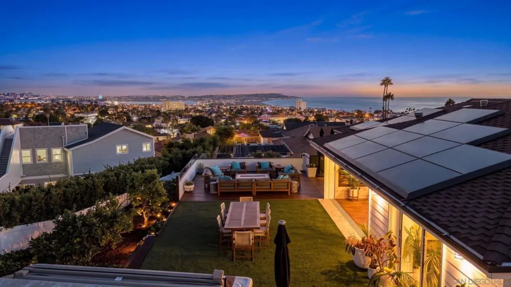 5431 Candlelight Drive La Jolla, CA 92037