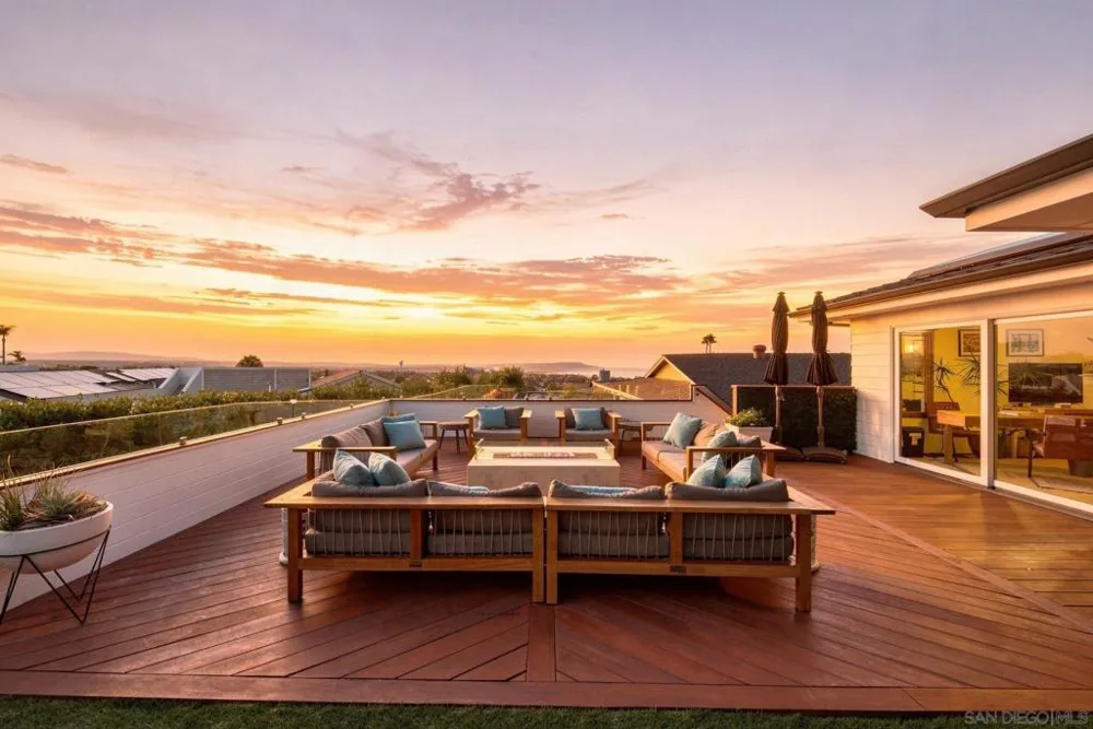5431 Candlelight Drive La Jolla, CA 92037