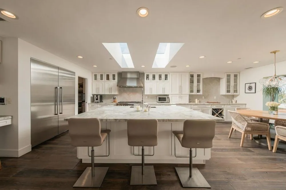 5431 Candlelight Drive La Jolla, CA 92037