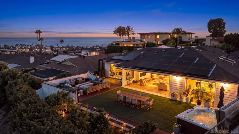 5431 Candlelight Drive La Jolla, CA 92037
