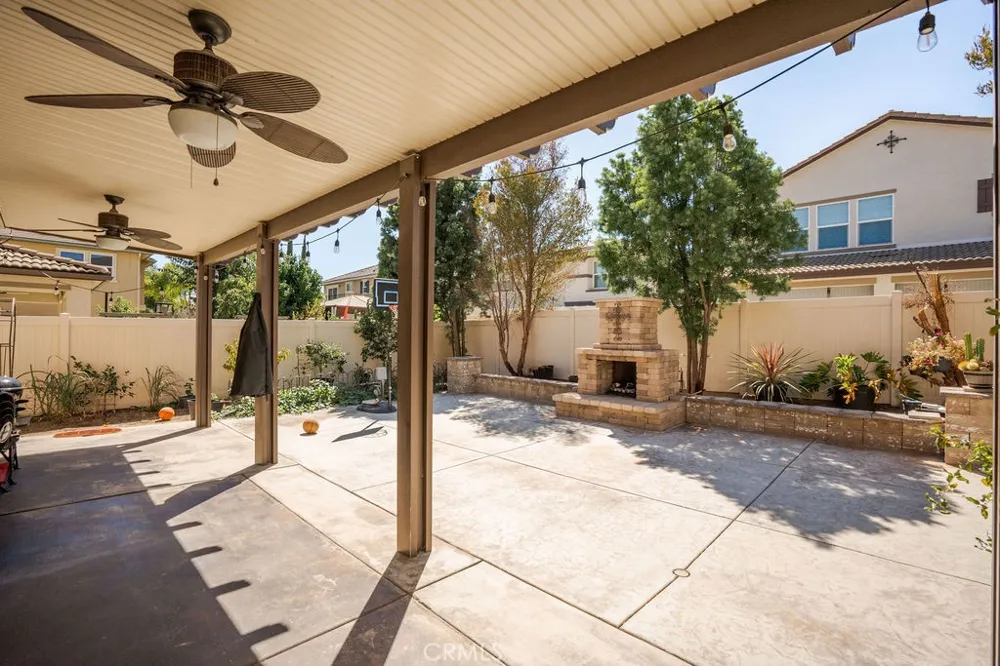 39099 Crown Ranch Rd Temecula, CA 92591