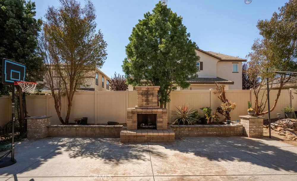 39099 Crown Ranch Rd Temecula, CA 92591