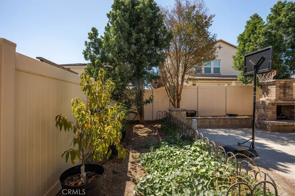 39099 Crown Ranch Rd Temecula, CA 92591