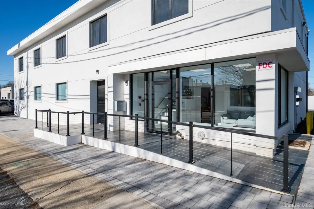 25 Willowdale Avenue #2ND FLOOR Port Washington, NY 11050