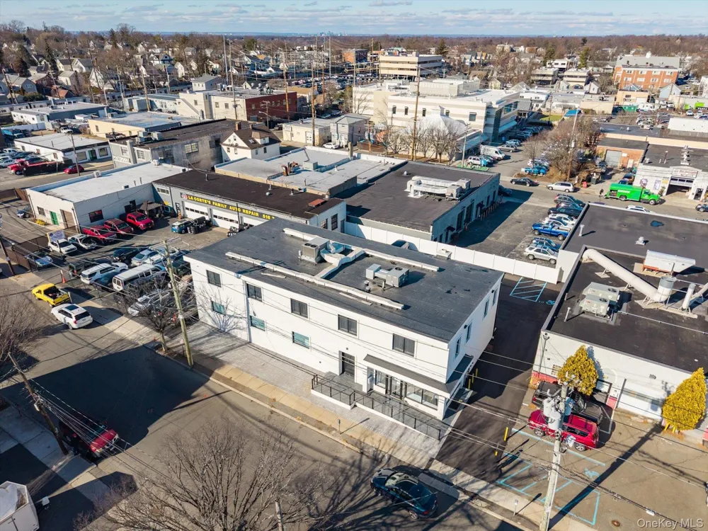 25 Willowdale Avenue #2ND FLOOR Port Washington, NY 11050
