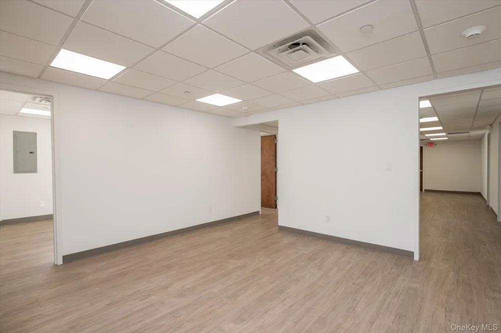 25 Willowdale Avenue #2ND FLOOR Port Washington, NY 11050