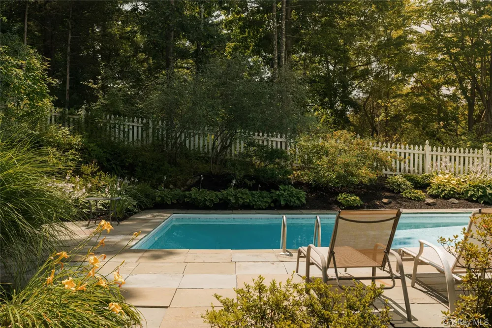 596 Hurley Avenue Hurley, NY 12443
