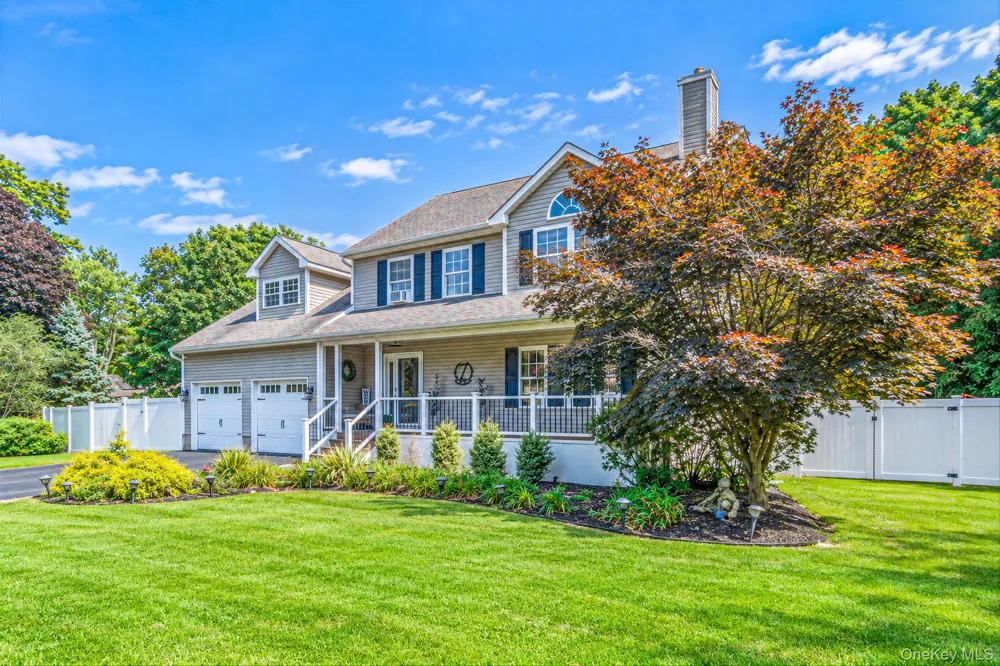 7 Hewlett Avenue East Patchogue, NY 11772