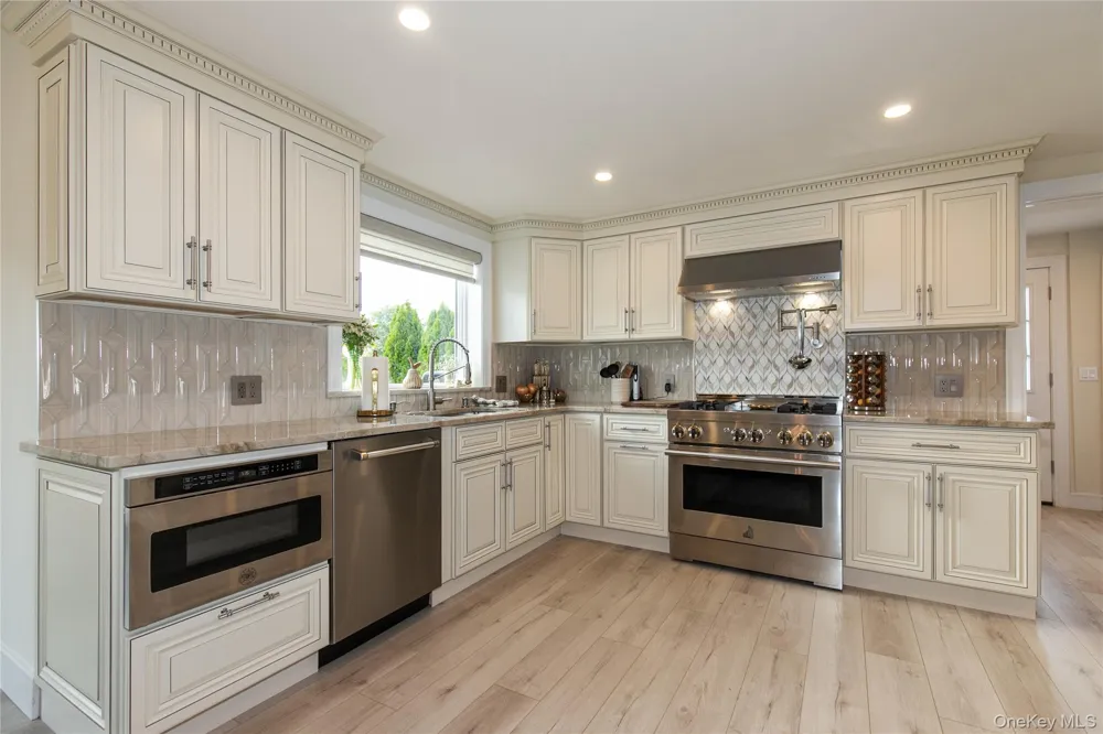60 Alhambra Road Massapequa, NY 11758