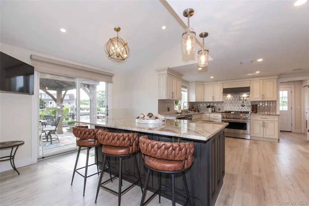 60 Alhambra Road Massapequa, NY 11758
