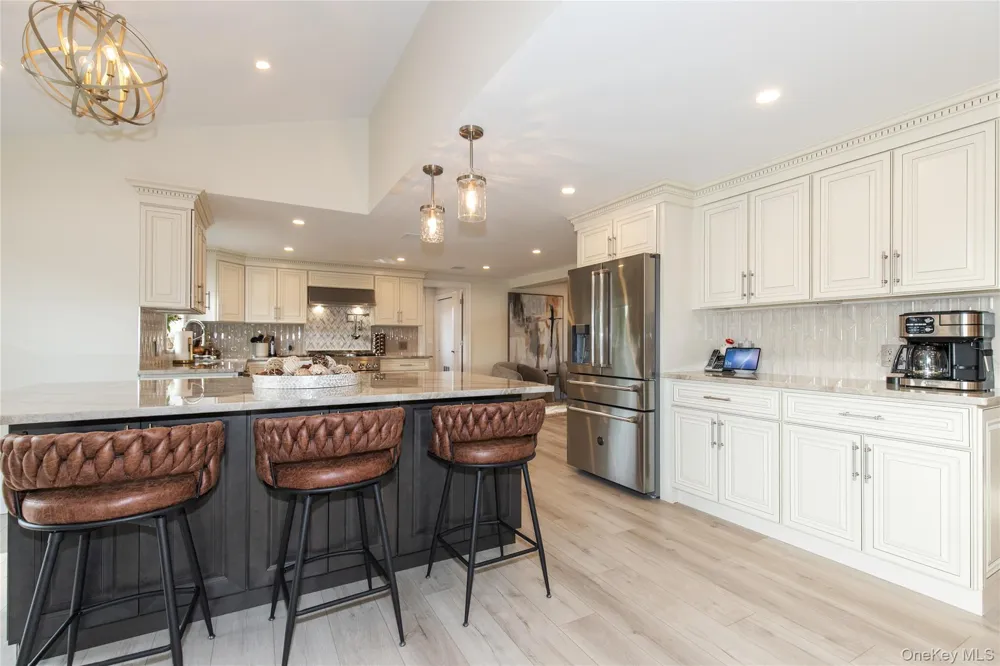 60 Alhambra Road Massapequa, NY 11758