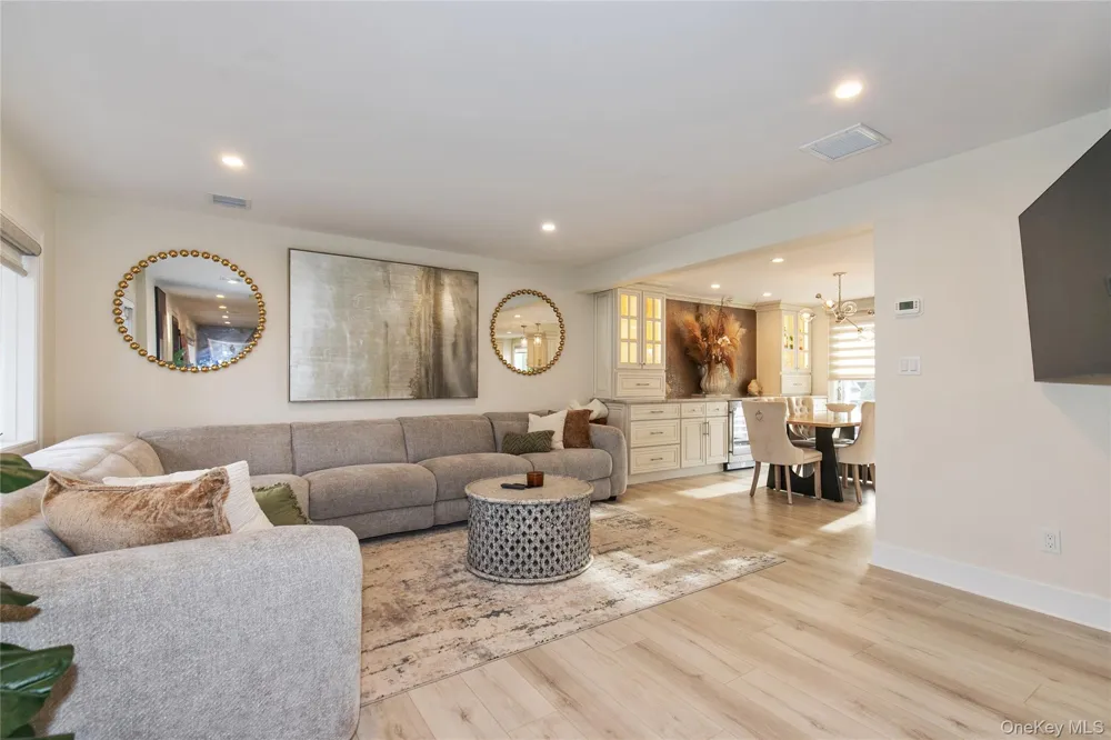 60 Alhambra Road Massapequa, NY 11758
