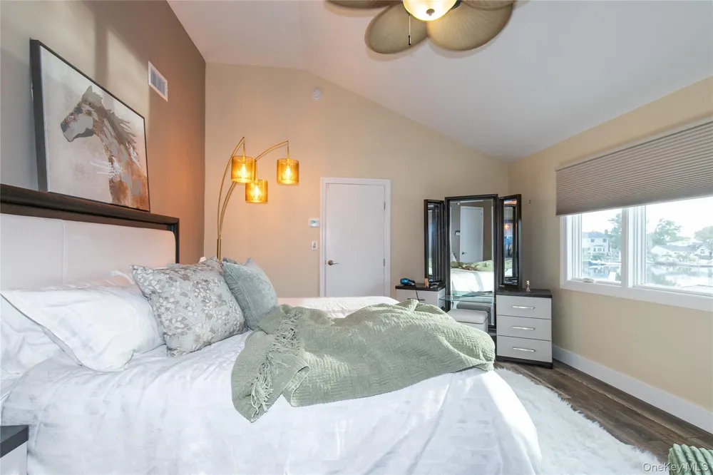 60 Alhambra Road Massapequa, NY 11758