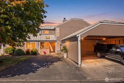 504 W Bowman Court