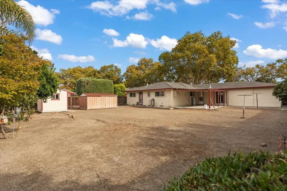 3191 El Sobrante Street Santa Clara, CA 95051