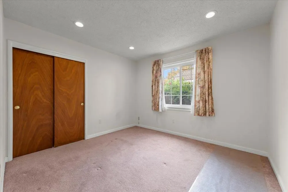 3191 El Sobrante Street Santa Clara, CA 95051