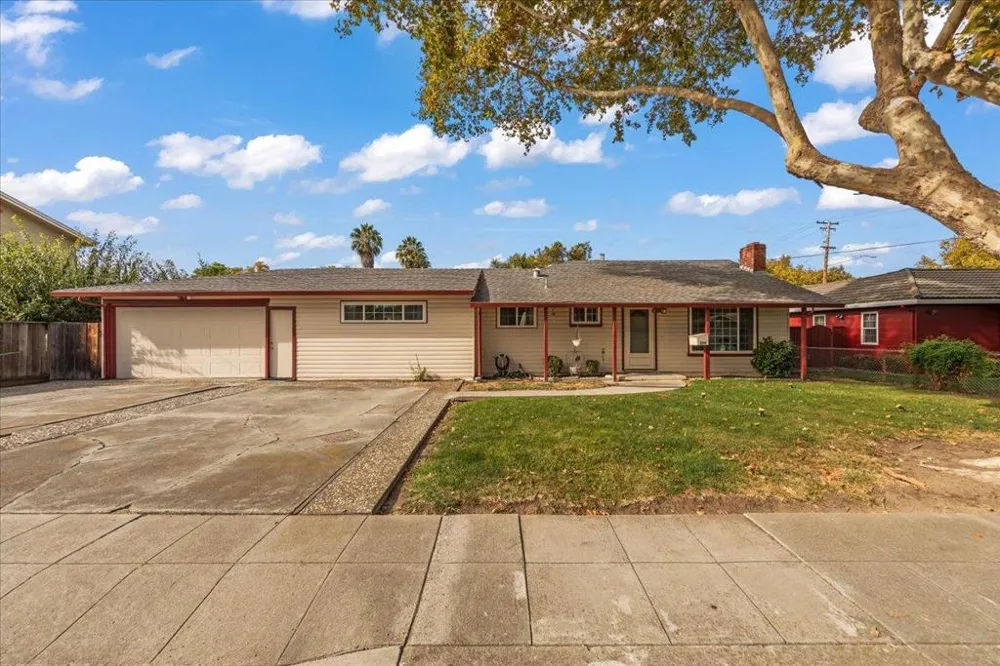 3191 El Sobrante Street Santa Clara, CA 95051