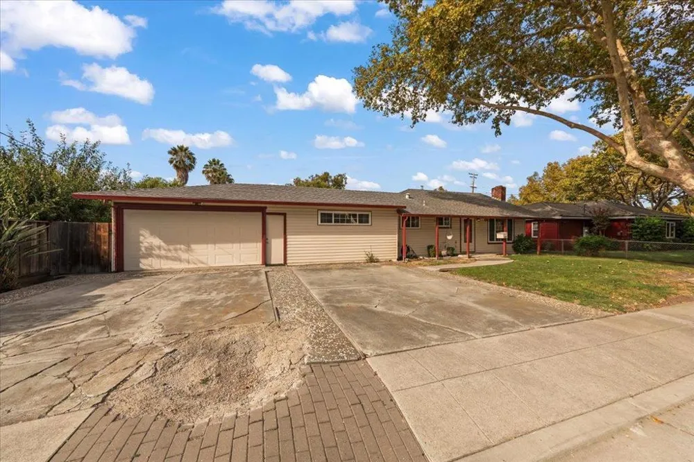 3191 El Sobrante Street Santa Clara, CA 95051