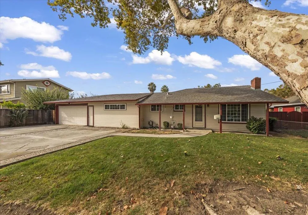 3191 El Sobrante Street Santa Clara, CA 95051