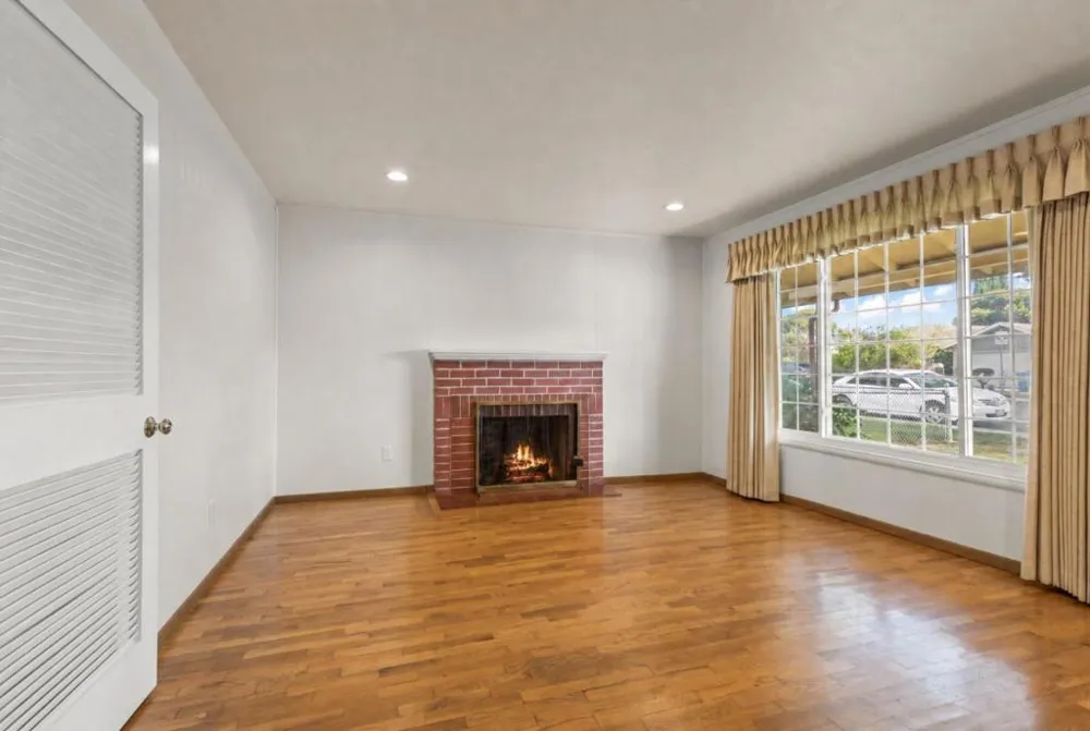 3191 El Sobrante Street Santa Clara, CA 95051
