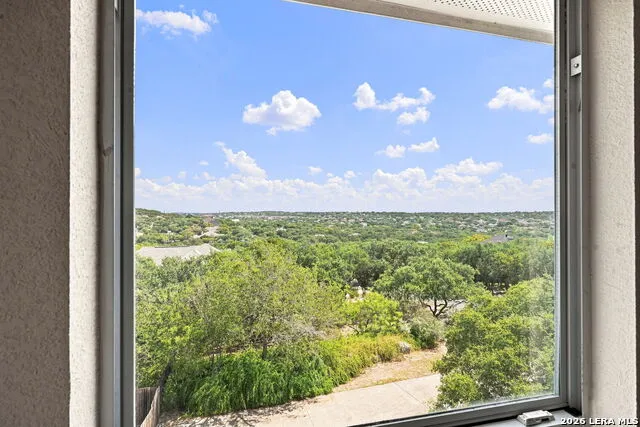 933 Great Tree San Antonio, TX 78260