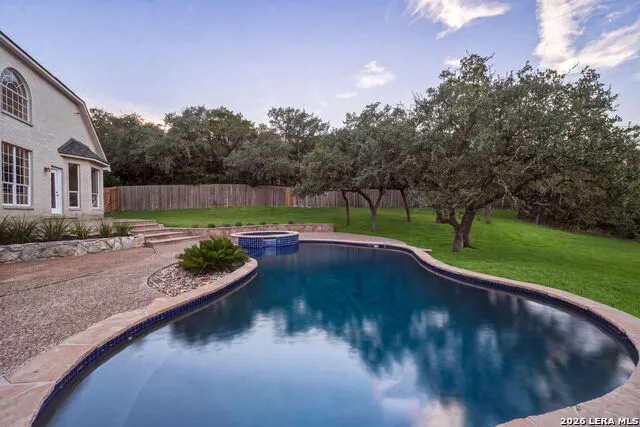 933 Great Tree San Antonio, TX 78260