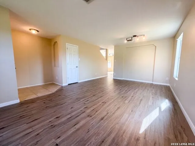 16423 TURF CLB Selma, TX 78154