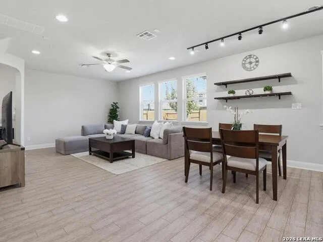 13203 BUCKTREE DR San Antonio, TX 78254