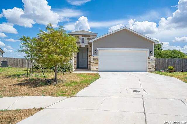 632 Candace Ct Seguin, TX 78155