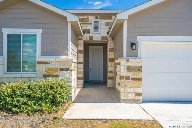 632 Candace Ct Seguin, TX 78155