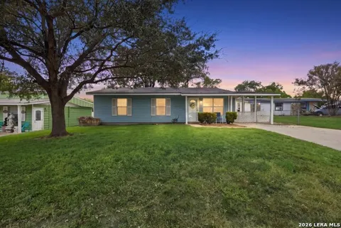 179 SEACOMBER PL