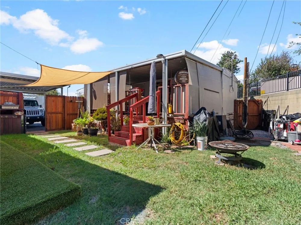 7000 E GAGE AVENUE #20 Bell Gardens, CA 90201