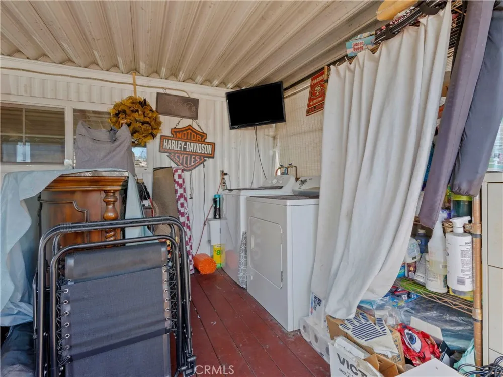 7000 E GAGE AVENUE #20 Bell Gardens, CA 90201