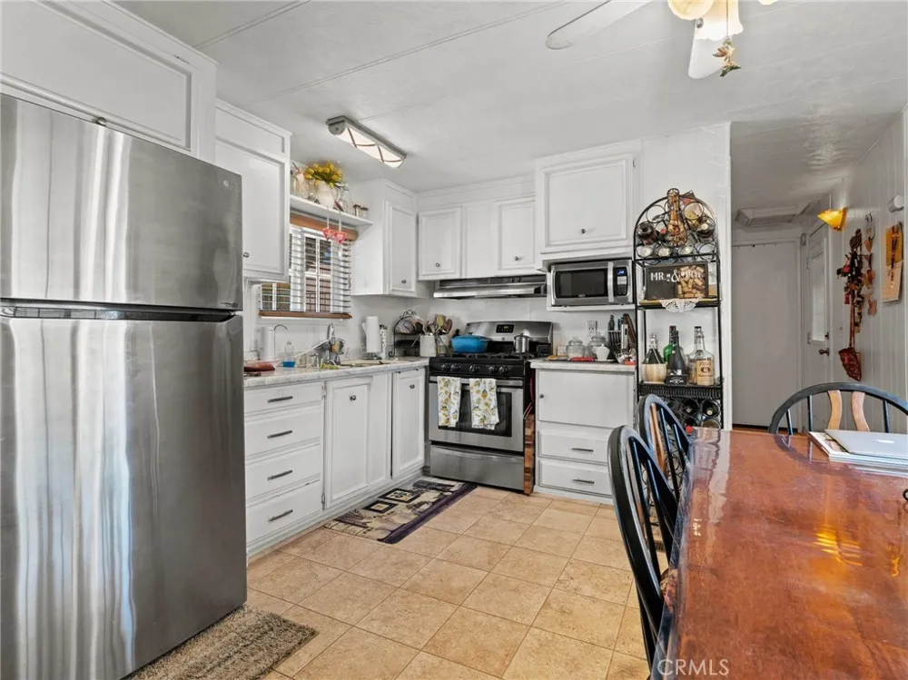 7000 E GAGE AVENUE #20 Bell Gardens, CA 90201